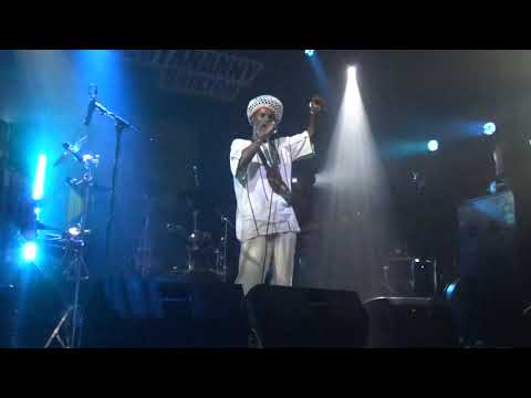 I Warriyah @ Hootananny 17Oct19 Pt 14