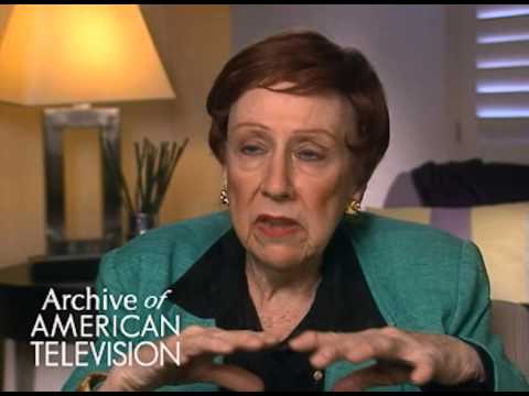Jean Stapleton discusses the legacy of "All in the Family" - EMMYTVLEGENDS.ORG