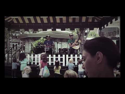 Beat Buds singing Hello Barev in Armenian