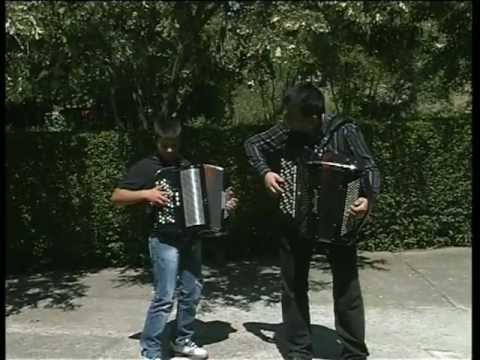 BOJAN I UROS NESIC - OVO JE SRBIJA RTS Reportaza 26.07.2013