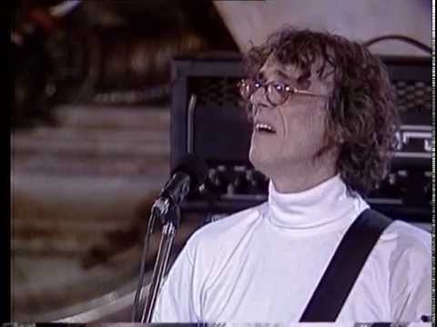 Luis Alberto Spinetta:  Plegaria para un niño dormido