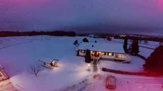 preview picture of video 'Gapahuken og Kjølstad gård by night :-)'