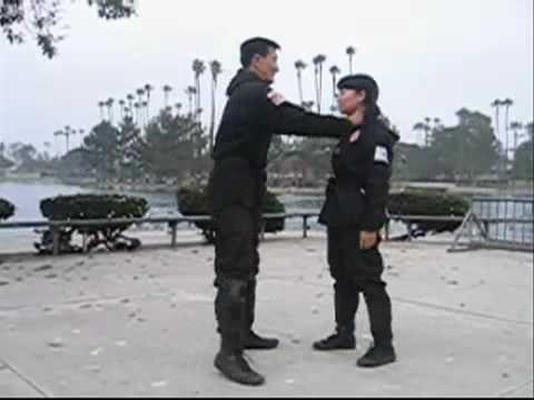 女性の護身術 （チョーキング防御）