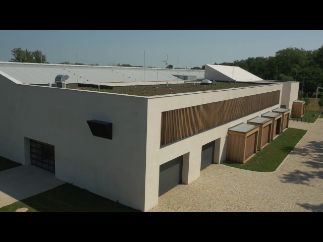 youtube: Archaeological base of the Archaeology Institute in Mikulčice