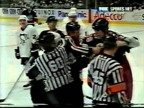 Eric Lindros vs Andrew Ference