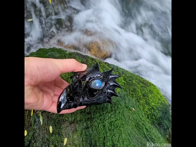 Vídeo relacionado con Daga con Cabeza de dragón de obsidiana Natural Tallada a Mano de 15 cm, Varita de Cuarzo - predeterminado