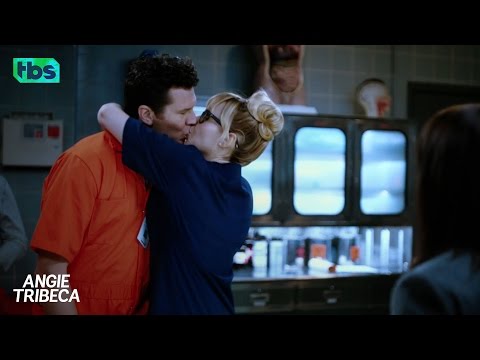 Angie Tribeca Season 3 (Promo 'This Season')