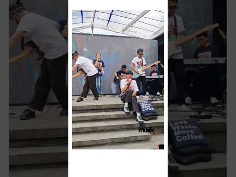 Sheila on 7 akhirnya rilis lagu baru! Judulnya 'Memori Baik' featuring Aishameglio