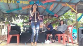 Download lagu KEYBOARD FITRIA MUSICA - GOYAH VOCAL MIA (25 FEBRUARI 2017) LIVE DUMAI mp3
