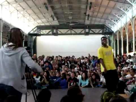 Battle WHO IS WHO 2009  Larry(Les Twins) vs Meech