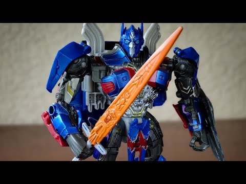 Transformers AOE/TLK Premier Edition Voyager Class Optimus Prime Joins The Review! 5 Year Old Figure