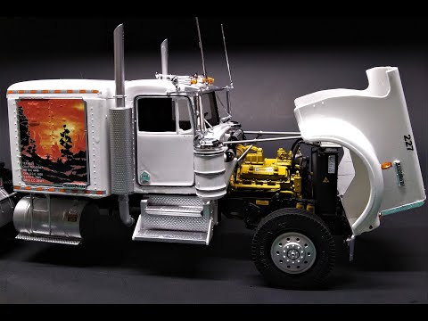 Revell 07659 Maquette De Camion Americain Kenworth W-900, Échelle 1/25,  Blanc : : Jeux et Jouets