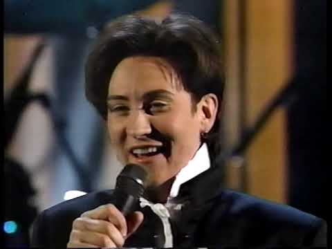 K.D. LANG 🎤 Constant Craving 🎶 (Live at the Grammy Awards) 1993