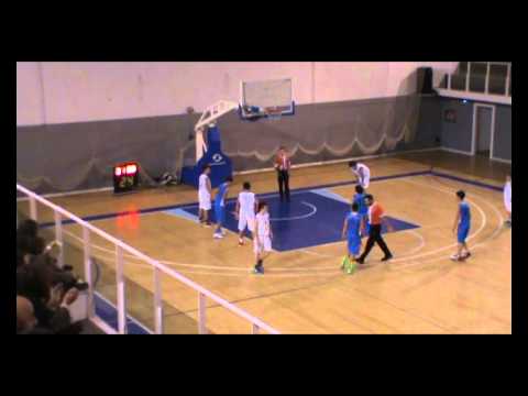 Rosalía, 66 - Estudiantes Pontevedra, 65 (1ª Infantil)