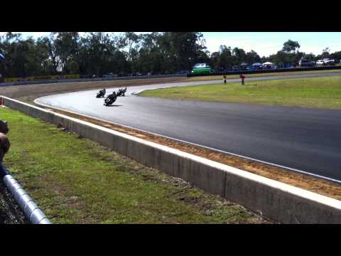 ASBK Superbikes 600cc QLD Raceway Turn 2