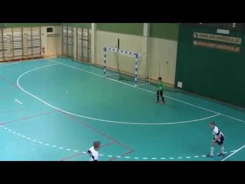 CZ5-Halowy Turniej Gryf Cup 2015 rocznika 2005-Świdnica 15.11.15-Chojnik J Góra - Cukrownik Pszenno