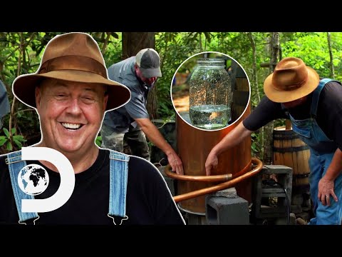 Mark & Digger Team Up With JB To Make Flavourful Apple Moonshine! | Moonshiners