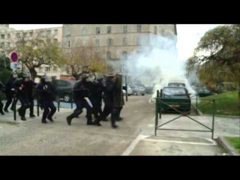 Affrontements en marge d'une manifestation de lycéens à Bastia (Haute-Corse)