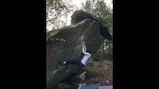 Video thumbnail of Le Passeur (du bas), 8a. Fontainebleau