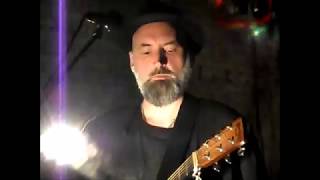 Fink - Hard To See You Happy Live @ Muziekgieterij Maastricht 2017