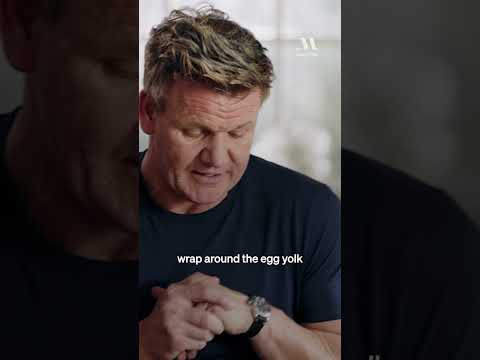 The perfect poached egg does egg-sist 👌 #gordonramsay #tutorial #cooking
