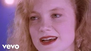 Kelly Willis - I Don&#39;t Want To Love You (But I Do)