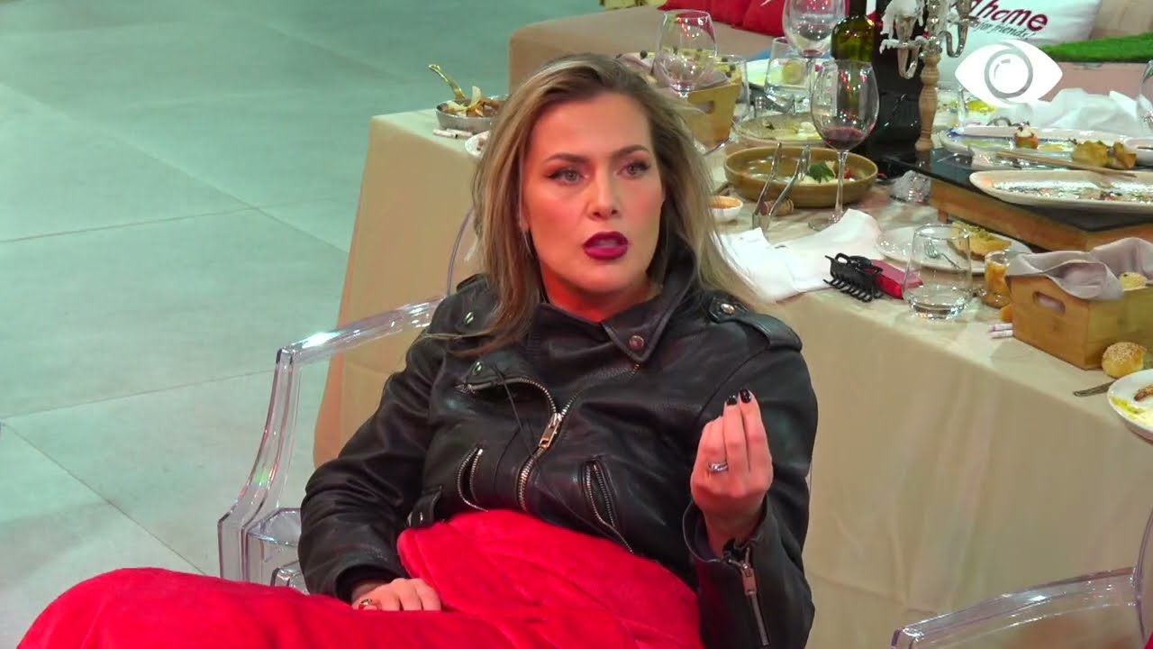 Të vuri në lojë/ Banorët bisedojnë me Maestron