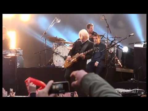 ROBBIE WILLIAMS IN BERLIN PART 4.das Gratiskonzert an der Max-Schmelinghalle