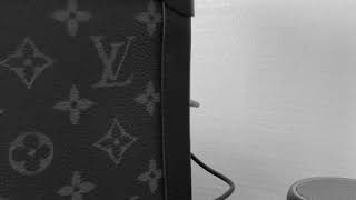 Chạy Ngay Đi ( Run Now ) - Sơn Tùng M-TP | Version English #RunNow #ChayNgayDi #SonTungMTP #MTPEnter