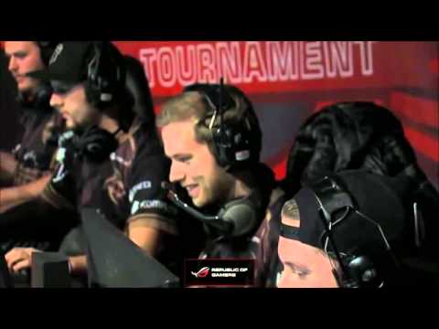 Titan vs NiP on de dust2 @ ASUS ROG 2015 Grand Finals CS׃GO Titan vs NiP Game 1