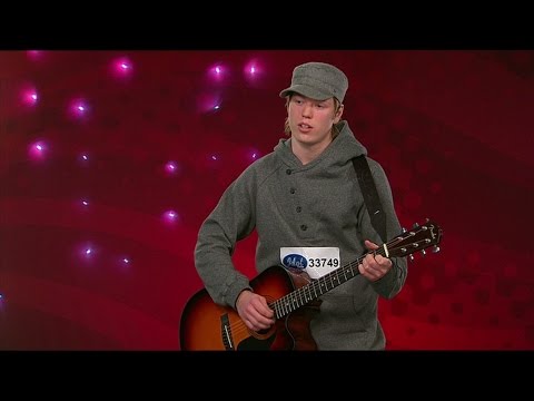Alexander imponerar på Idoljuryn med sin egen låt i Idol 2009 - Idol Sverige (TV4)