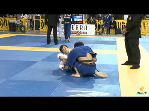 Pan Jiu-Jitsu Championship 2015 Yoshihiko Matsumoto VS PAULO MIYAO