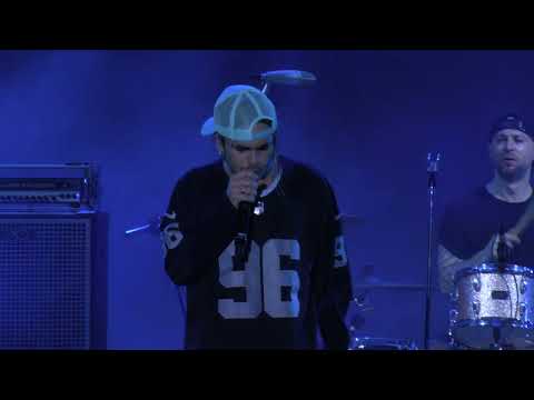 AIRBAG - Cae el Sol - Vivo en Velez (Live at Velez Stadium)