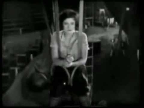 Charles Chaplin - Swing little girl