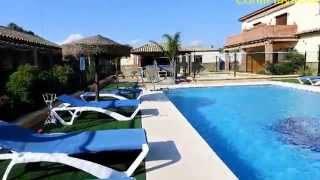 preview picture of video 'Zahora apartamentos con piscina'