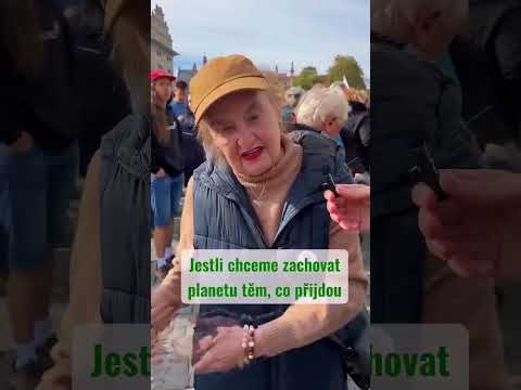 Macinko, octup ! Oduševnělá Holubová Eva zachraňuje planetu ...