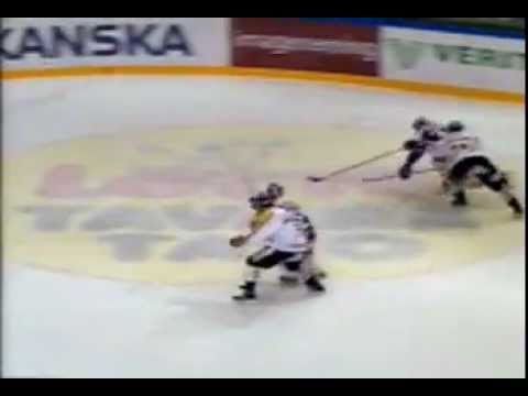 Jaakko Uhlbäckin maali Kärppiä vastaan