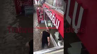 Trabzon'daki selde, bir market dakikalar içerisinde sular altında kald