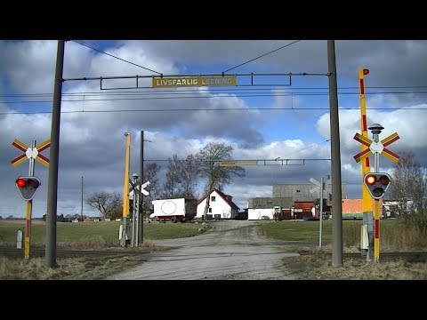 Spoorwegovergang Rydsgård (S) // Railroad crossing // Järnvägsövergång