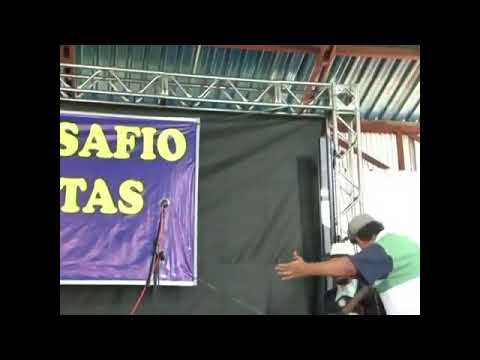 Zé Viola e Valdir Teles em um festival de viola na Grande  São Paulo -2012