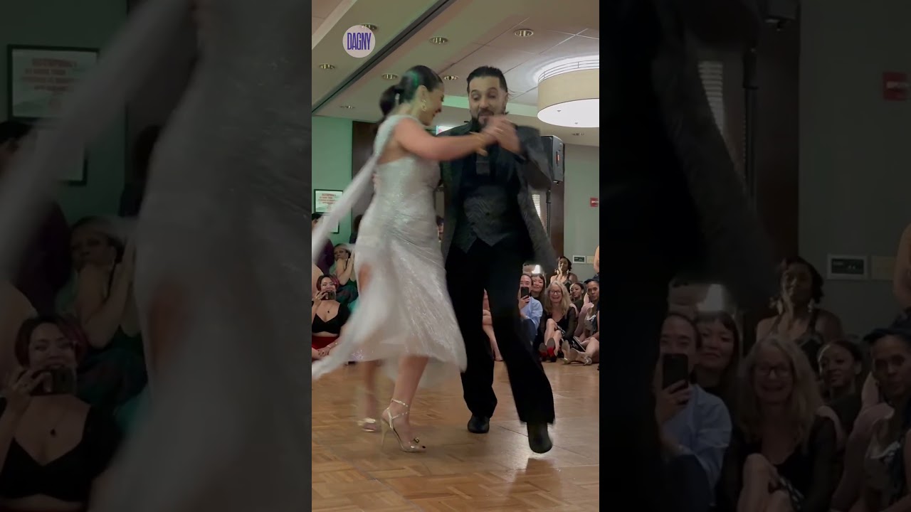 Video thumbnail for Hugo Patyn and Celina Routundo Argentine tango to “No Hay Tierra Como La Mía" by Canaro (16/17)