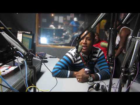 Entrevista de radio Panama  2012 El boy c , Flama y Japanese part 2