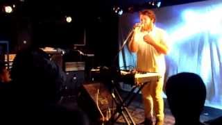 Chad Valley - How Does It Feel (Now That I&#39;m Real)? live at Shibuya O-nest