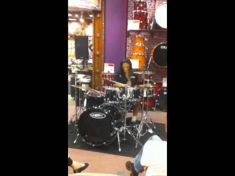 Guitar Center drum off 2010