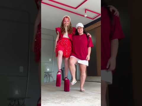 trocando de roupa / personalidade com luminha