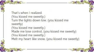Gary Moore - You Kissed Me Sweetly Lyrics