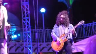 CHUCK NEGRON: "MAMA TOLD ME NOT TO COME" from MOODY BLUES CRUISE 3, 2/26/16