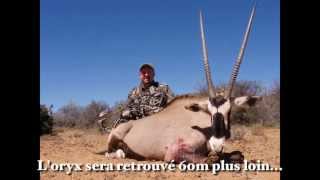 preview picture of video 'Tir d'un Oryx en Afrique du Sud . Bhejane Game Reserve'