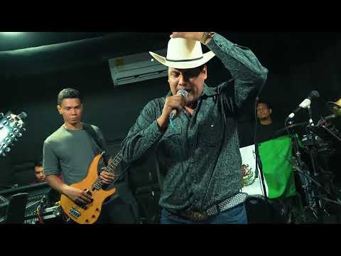 El Compa Meño - Carro de año [Cover] [Ensayo]