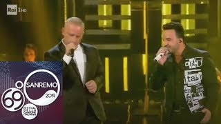 Sanremo 2019 - Eros Ramazzotti e Luis Fonsi cantano &quot;Per le strade una canzone&quot;